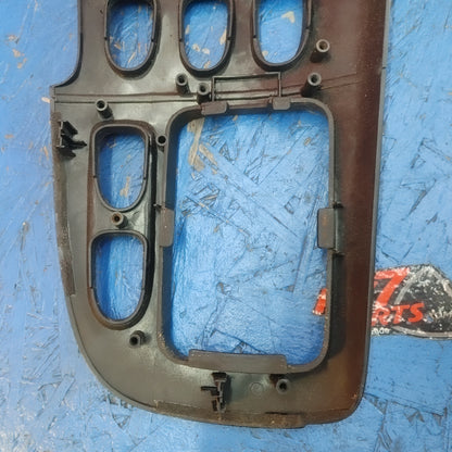 LHD Center Console Shifter Surround Bezel Plastic Trim FD01-90-471 RX7 FD FD3S 93 - 95 Mazda S12B10/3