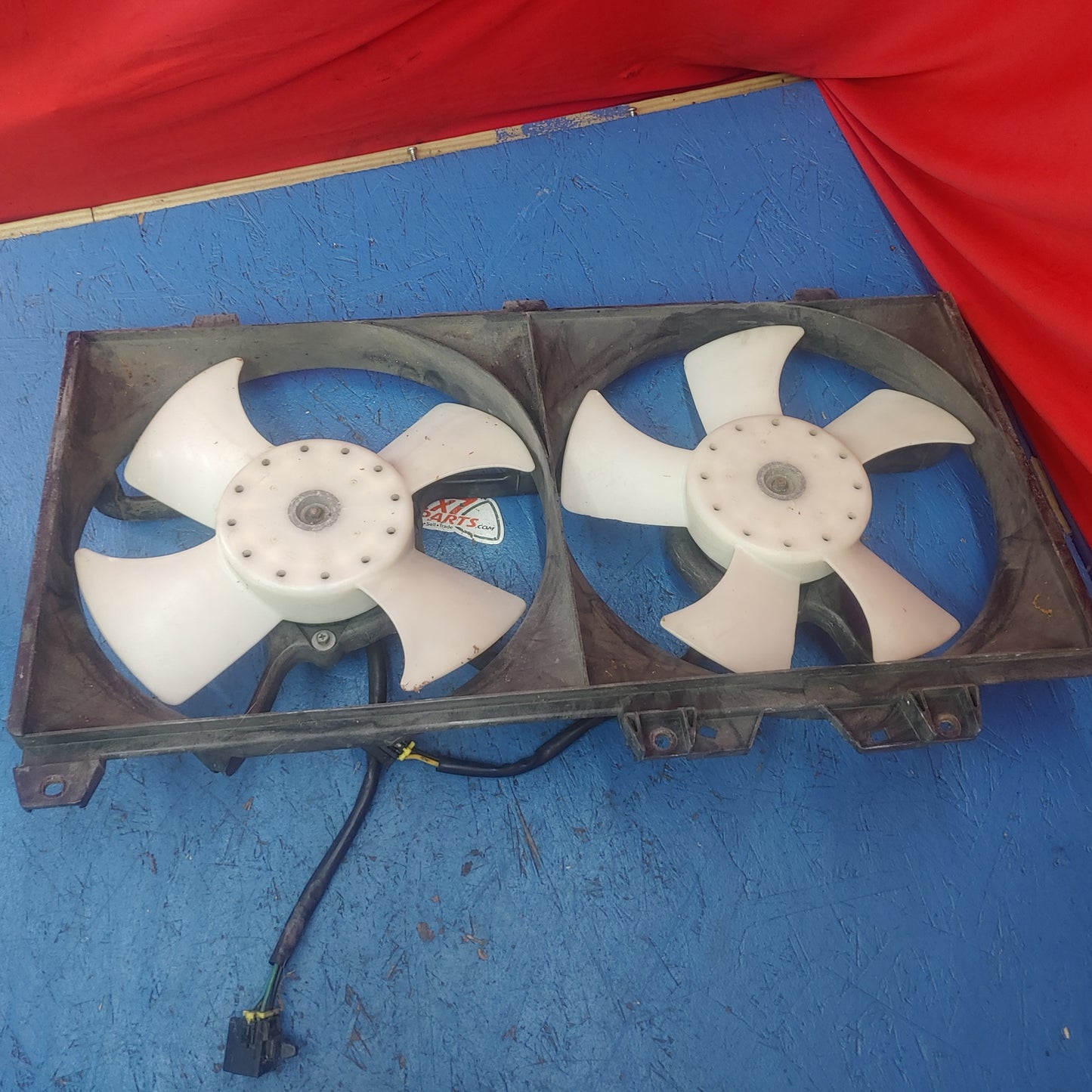 LHD, RHD Dual Electric Radiator Fan Assembly  RX7 FD FD3S 93 - 95 Mazda S4B0/247