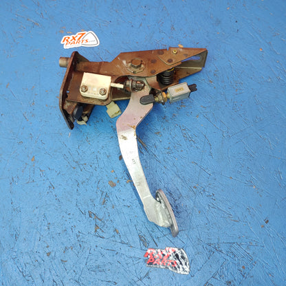 LHD Clutch Pedal Assembly Nla Item With Push Rod FD01-41-30XA RX7 FD FD3S 93 - 95 Mazda S12B15/16