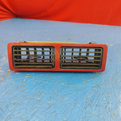 LHD, RHD  Dash Center Air Vent Grille FC01 64 840 RX7 FC FC3S 86 - 91 Mazda S12B16/3