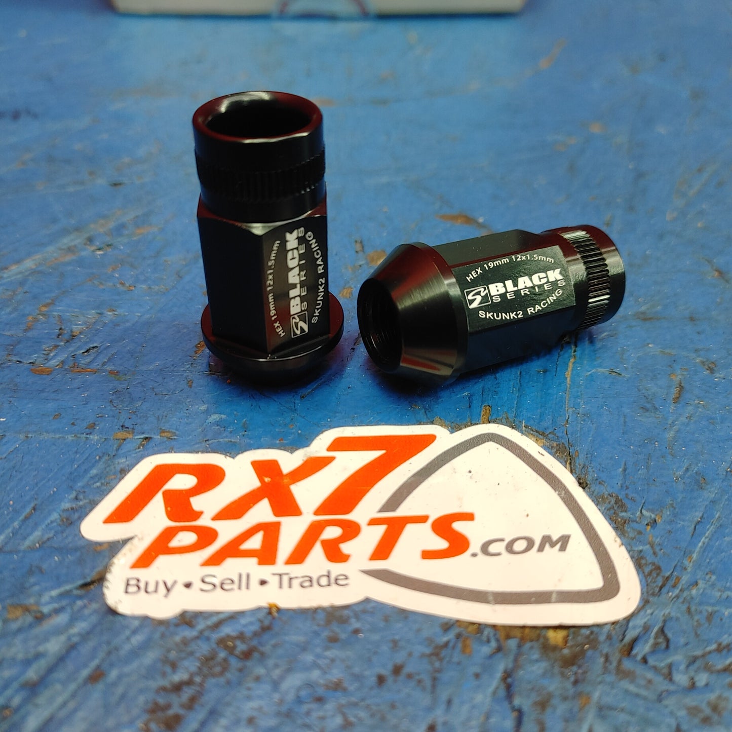 Skunk2 Racing Black Series Anodized Forged Lug Nut 12X1.5 Set Of 20 520-99-0855     S12B19/16