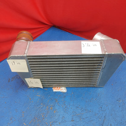 LHD, RHD 19X16X3 1/2 V Mount Intercooler      S12B3/15