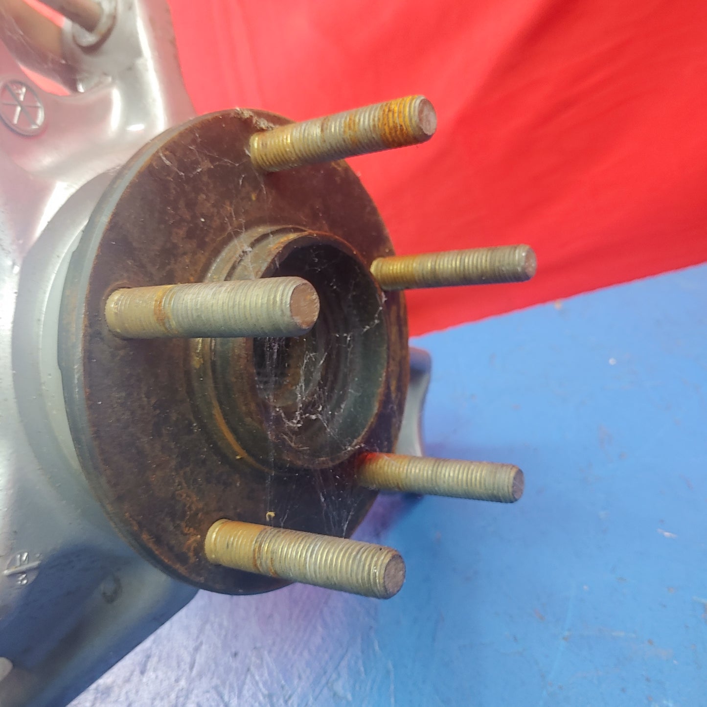 LHD, RHD Oem Rear Hub Used  RX7 FD FD3S 93 - 02 Mazda S12B8/2