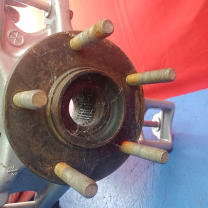 LHD, RHD Oem Rear Hub Used  RX7 FD FD3S 93 - 02 Mazda S12B8/2