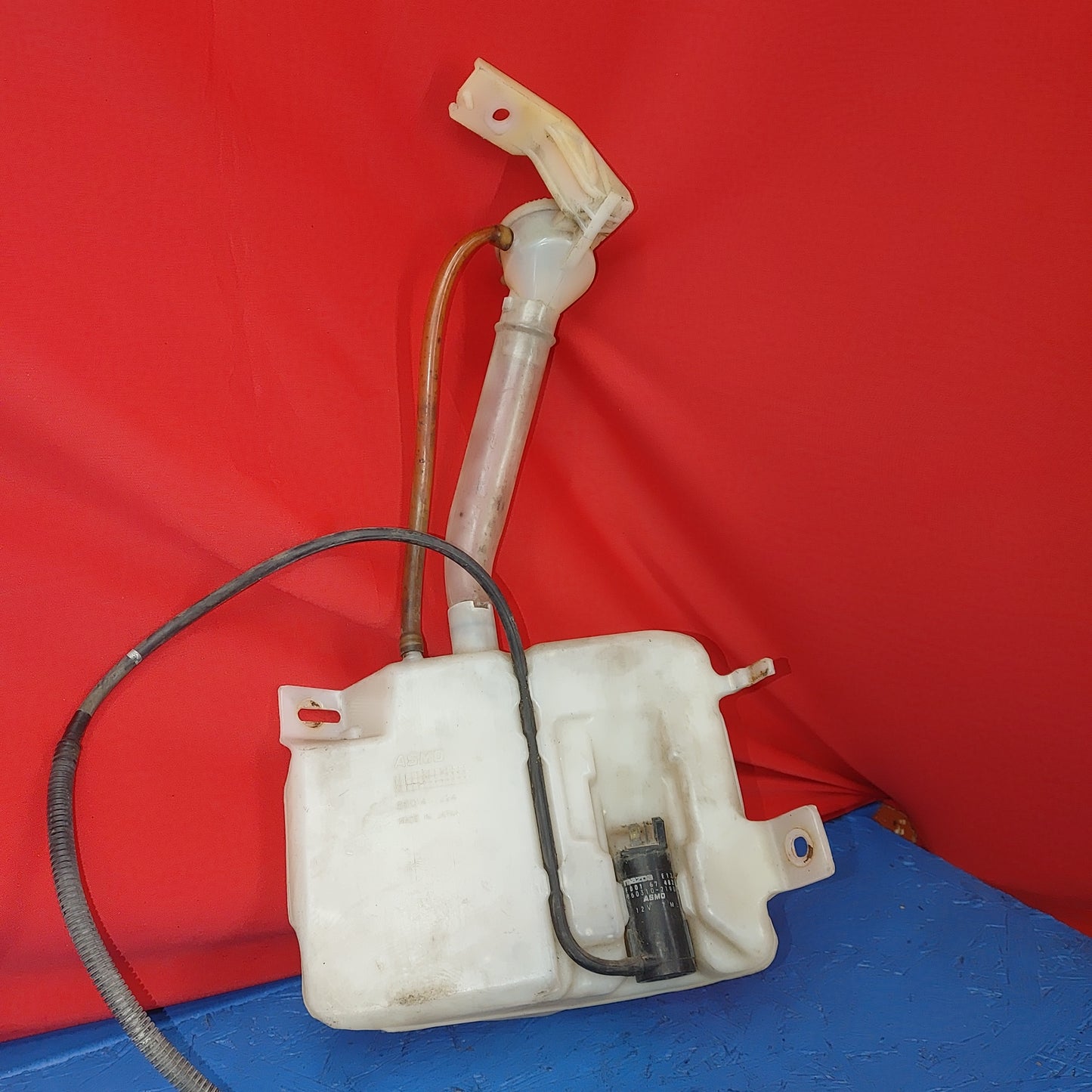 LHD, RHD Windshield Washer Reservoir Tank  RX7 FD FD3S 93 - 02 Mazda S13B14/3