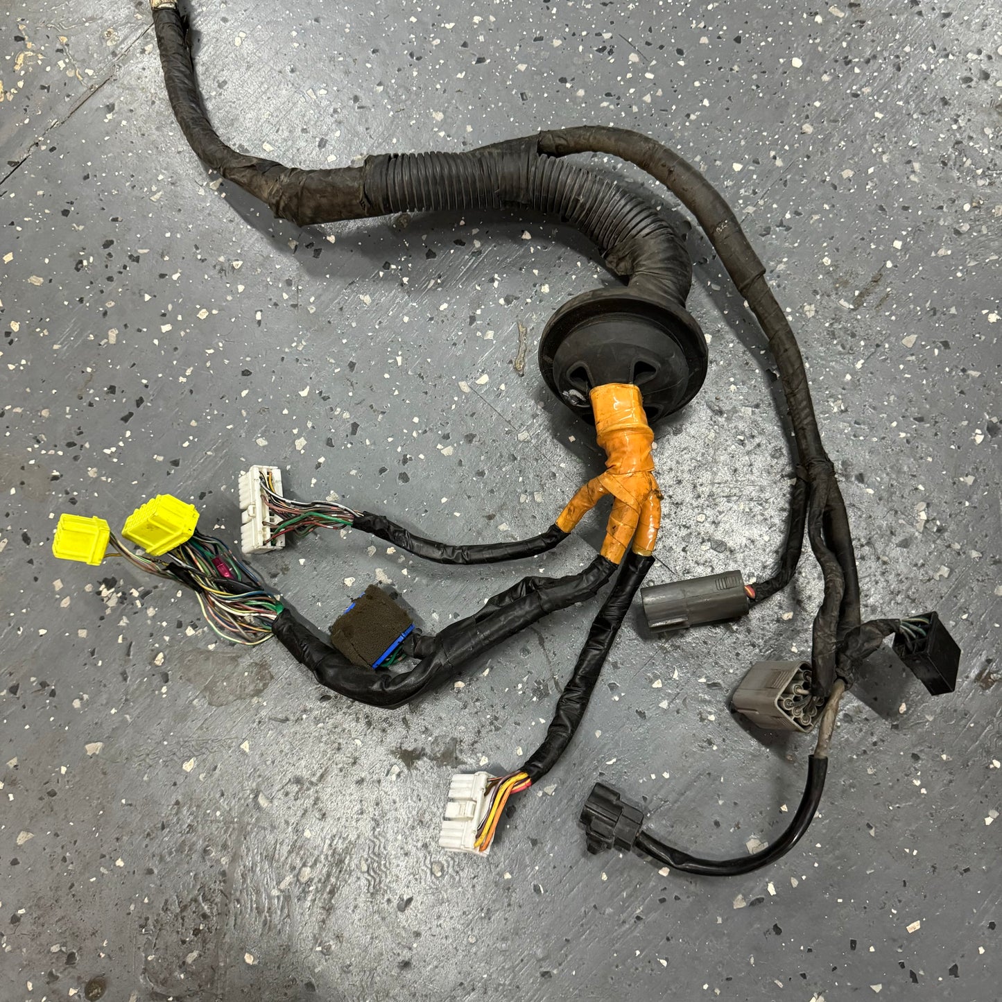 LHD Front U Horse Shoe Wiring Harness FD15-67-010F RX7 FD FD3S 93 - 95 Mazda S4B0/166
