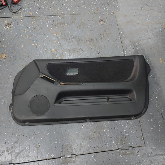 R33 Driver Door Card       S4B0/280