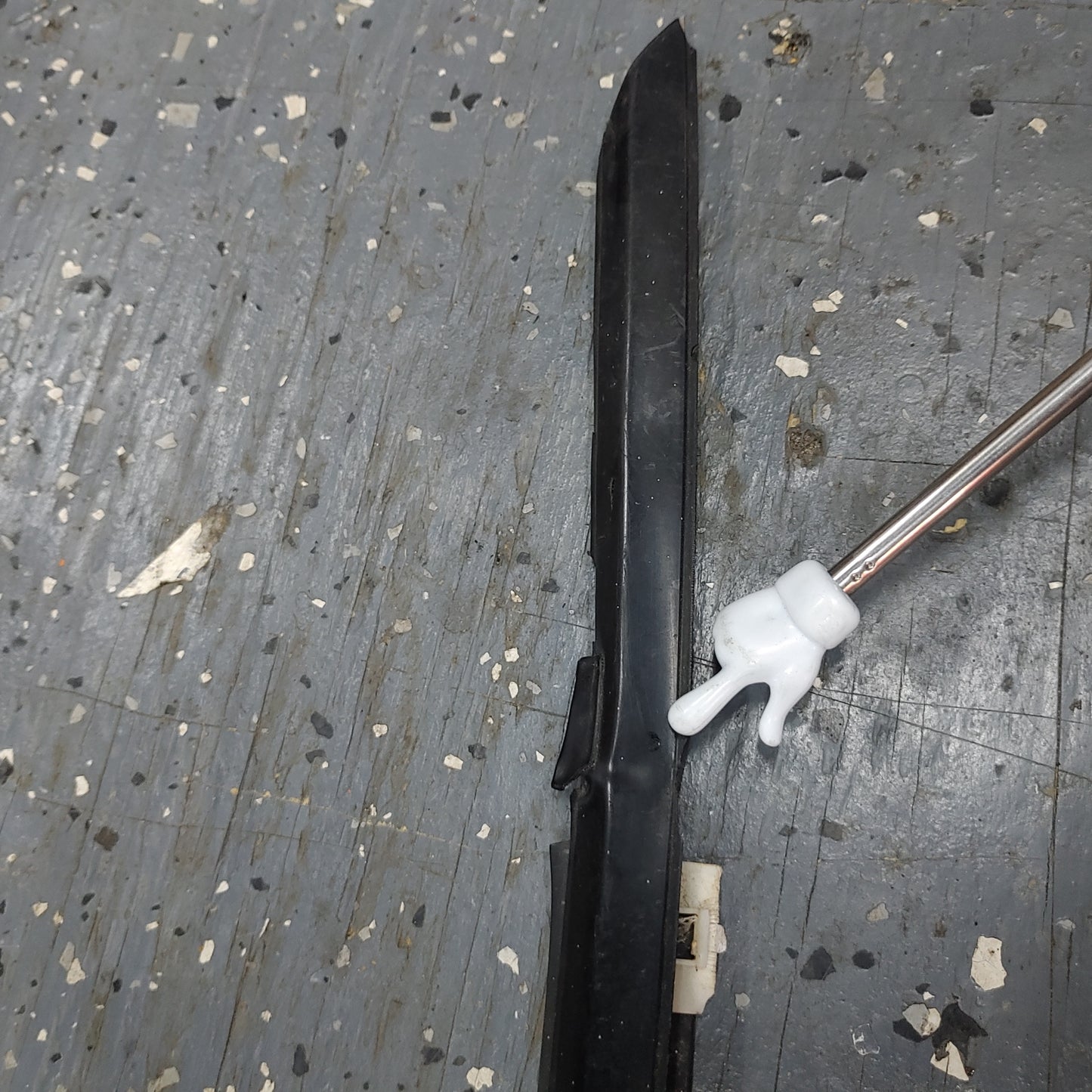 Door Window Belt Line Trim Molding Right  RX7 FD FD3S 93 - 02 Mazda S4B0/296