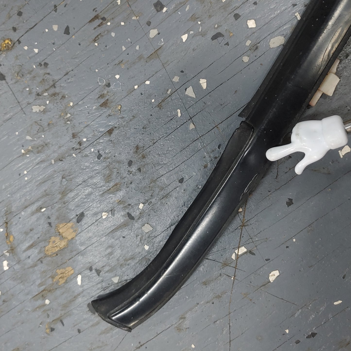 Door Window Belt Line Trim Molding Right  RX7 FD FD3S 93 - 02 Mazda S4B0/296