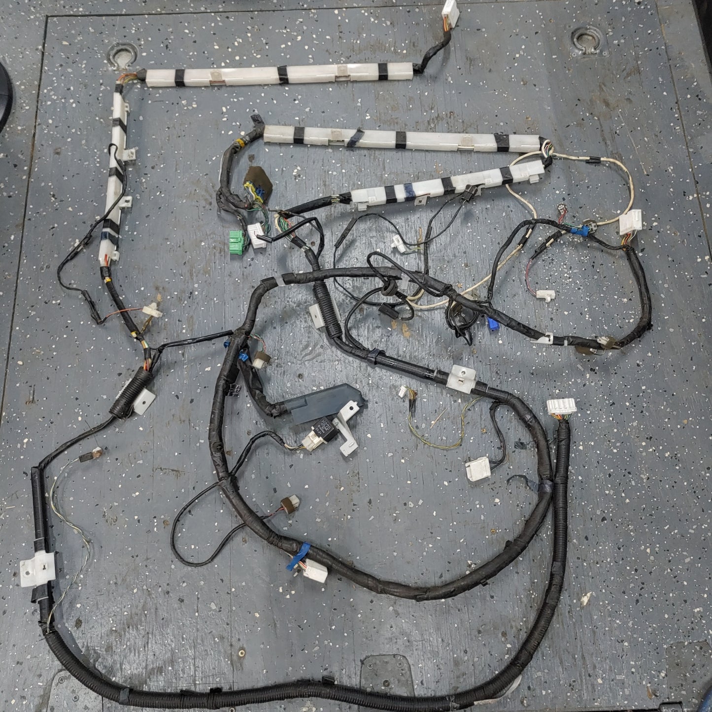 Complete Rear Section Left And Right Chassis Wire Wiring Harness FDO4-67-180D FD01-67-050D RX7 FD FD3S 93 - 02 Mazda S4B0328