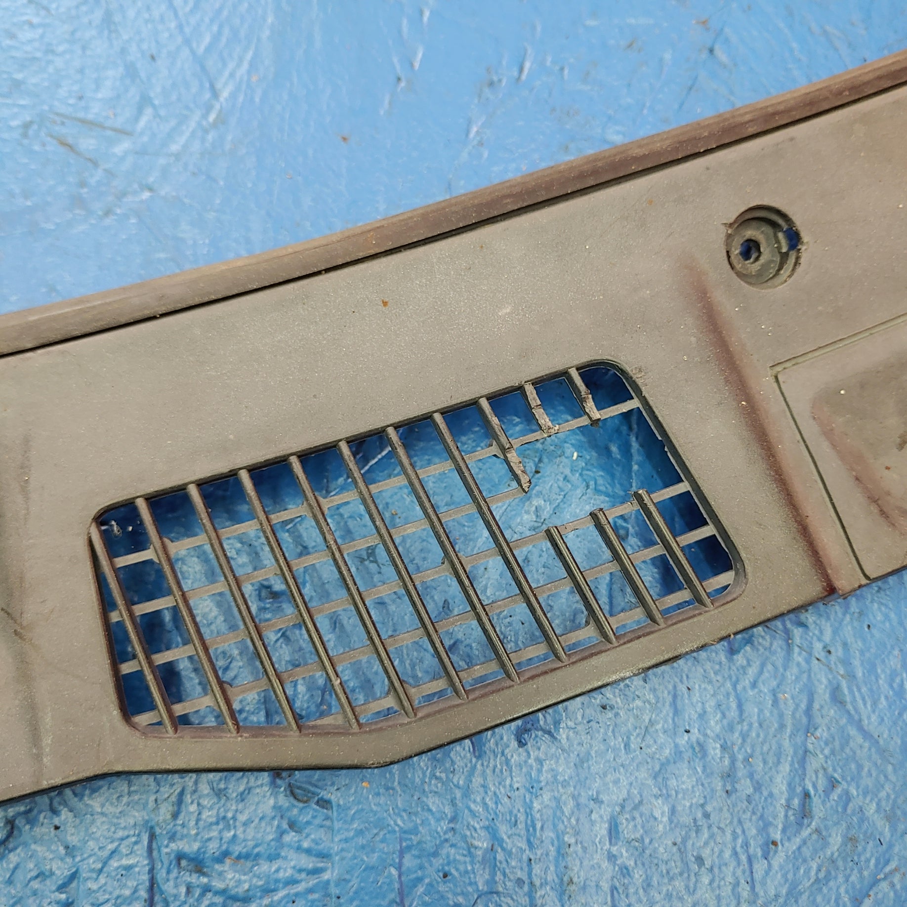 LHD Lhd Windshield Wiper Cowl Grille FD01-50-791 RX7 FD FD3S 93 - 02 Mazda S4B0/437 - RX7Parts