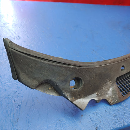 LHD Lhd Windshield Wiper Cowl Grille  RX7 FD FD3S 93 - 02 Mazda S4B0/438