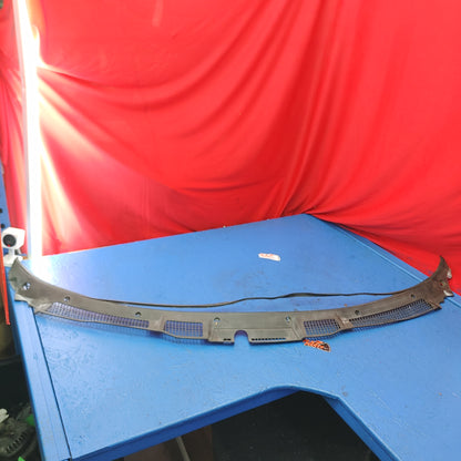 LHD Lhd Windshield Wiper Cowl Grille  RX7 FD FD3S 93 - 02 Mazda S4B0/438