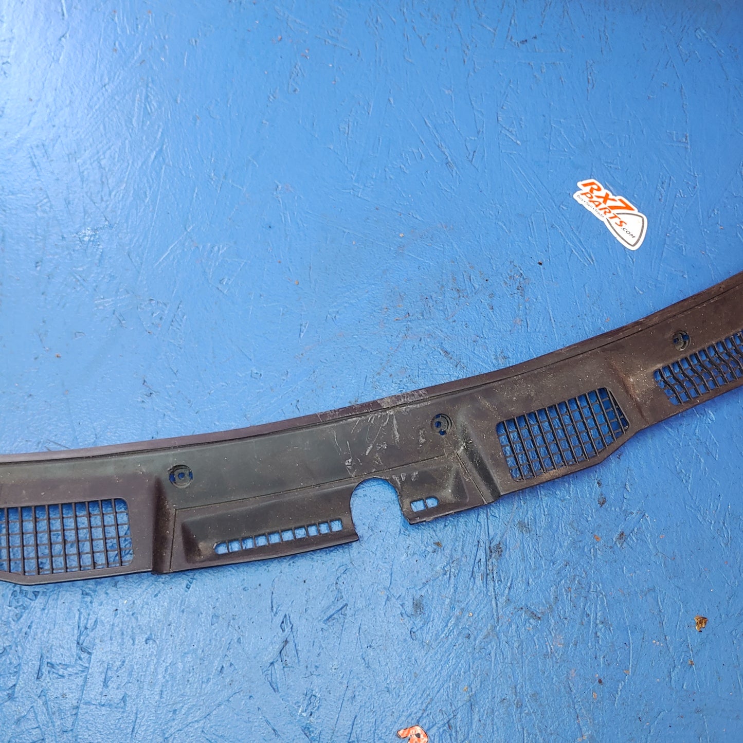 RHD Rhd Windshield Wiper Cowl Grille  RX7 FD FD3S 93 - 02 Mazda S4B0/439