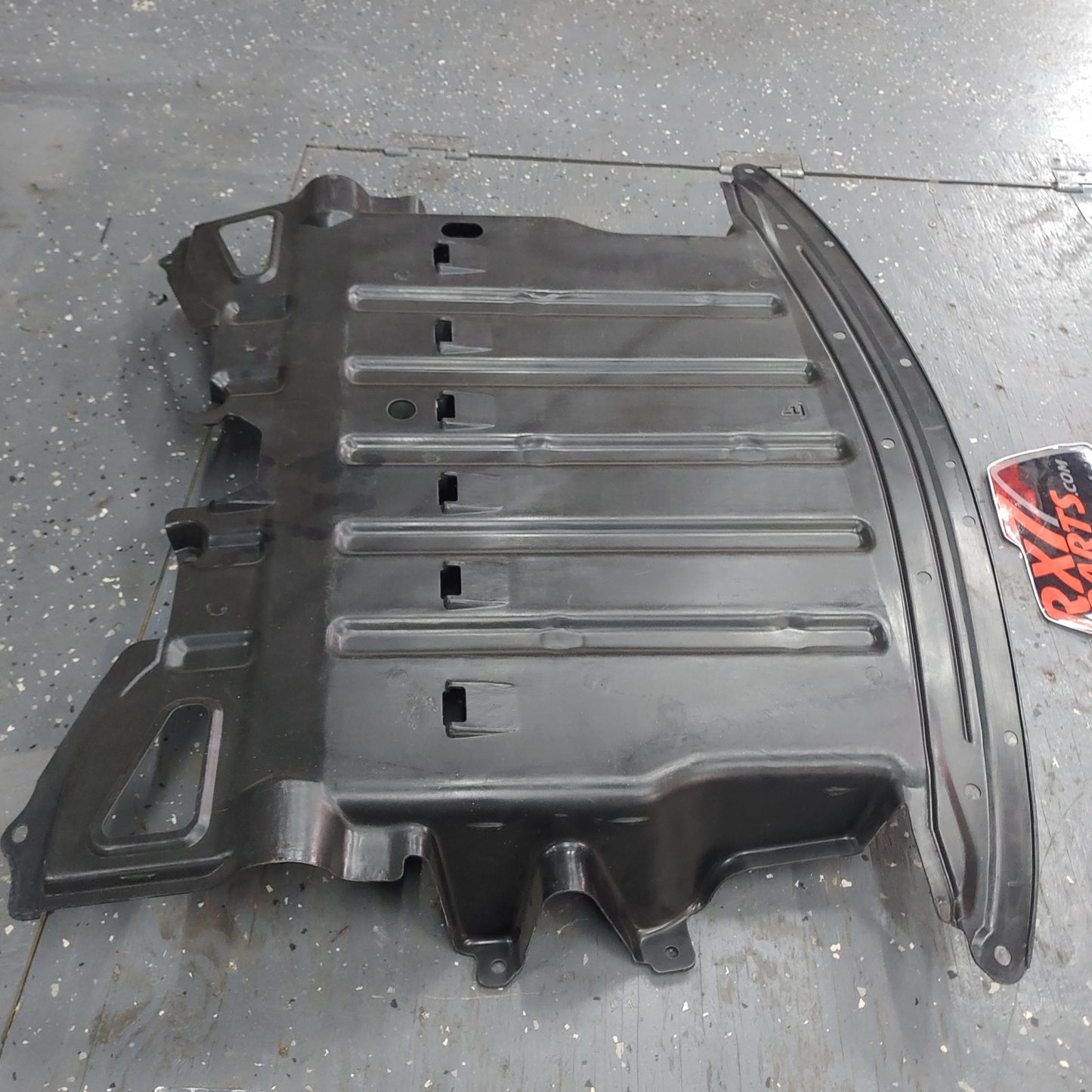 FRONT LOWER TRAY FOR 99 SPEC BUMPER  RX7 FD FD3S 93 - 02 Mazda S4B0/540