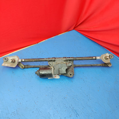 Wiper Arm Motor and Assembly  Is300 SXE10 01 - 05 Lexus  S4B30/19