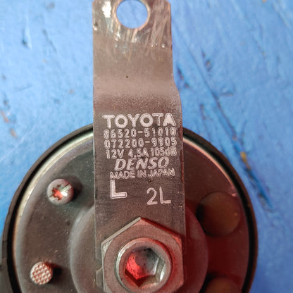 Denso Low Pitched Horn Assembly with Bracket 86520-51010 Is300 SXE10 01 - 05 Lexus  S4B30/27