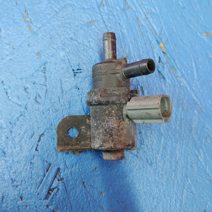 Aisin Vacuum Duty Valve 90910-12220 Is300 SXE10 01 - 05 Lexus  S4B30/28