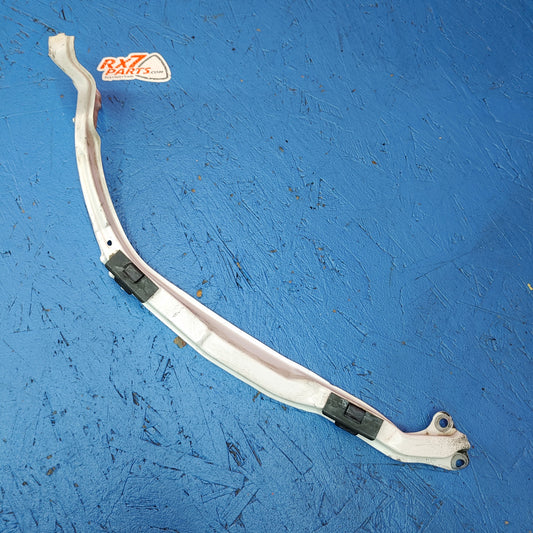 Right Front Headlight Bracket  Is300 SXE10 01 - 05 Lexus  S4B31/1