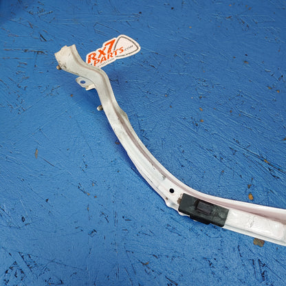 Right Front Headlight Bracket  Is300 SXE10 01 - 05 Lexus  S4B31/1