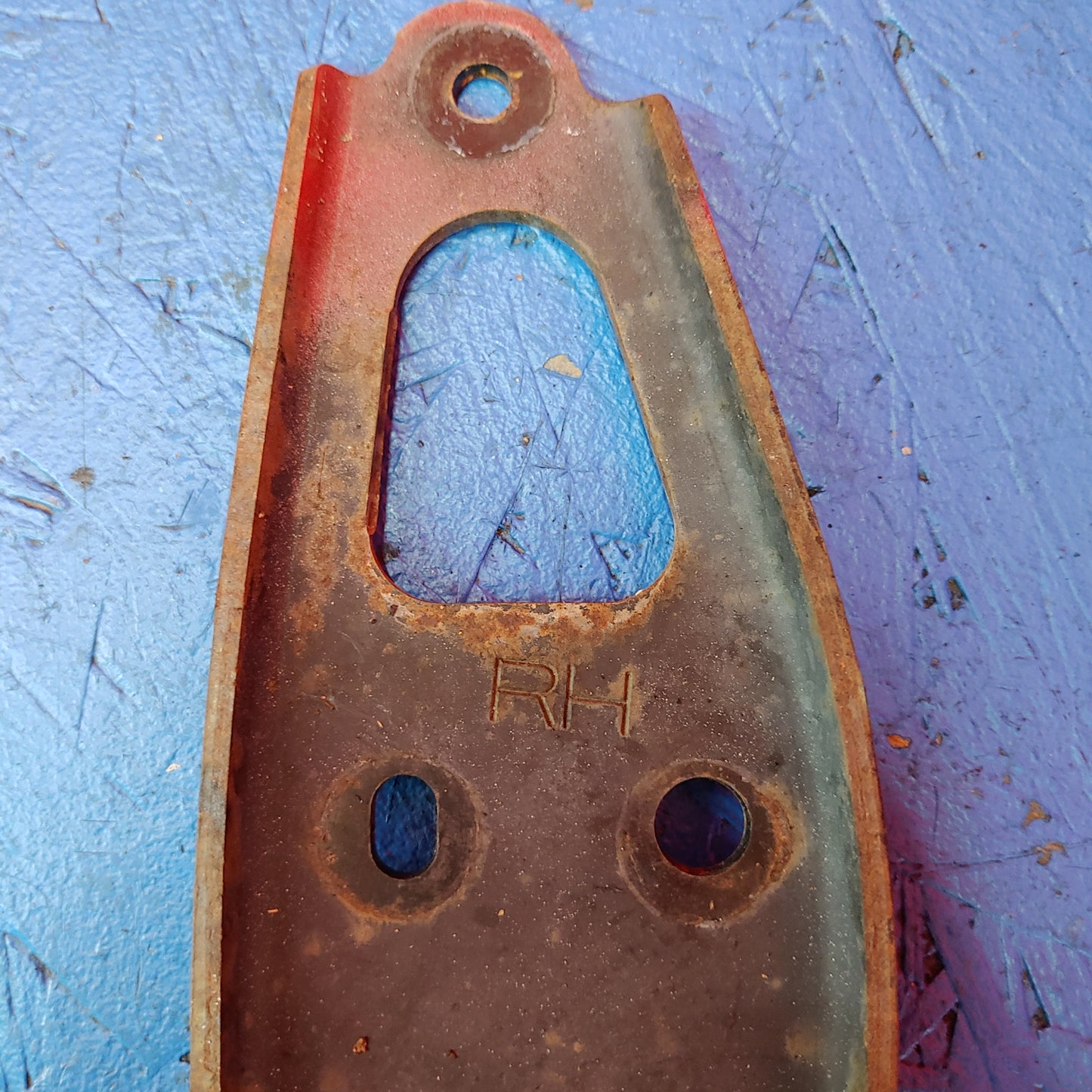 LHD, RHD Front Right Tow Hook Bracket  RX7 FD FD3S 93 - 02 Mazda S5B22/5
