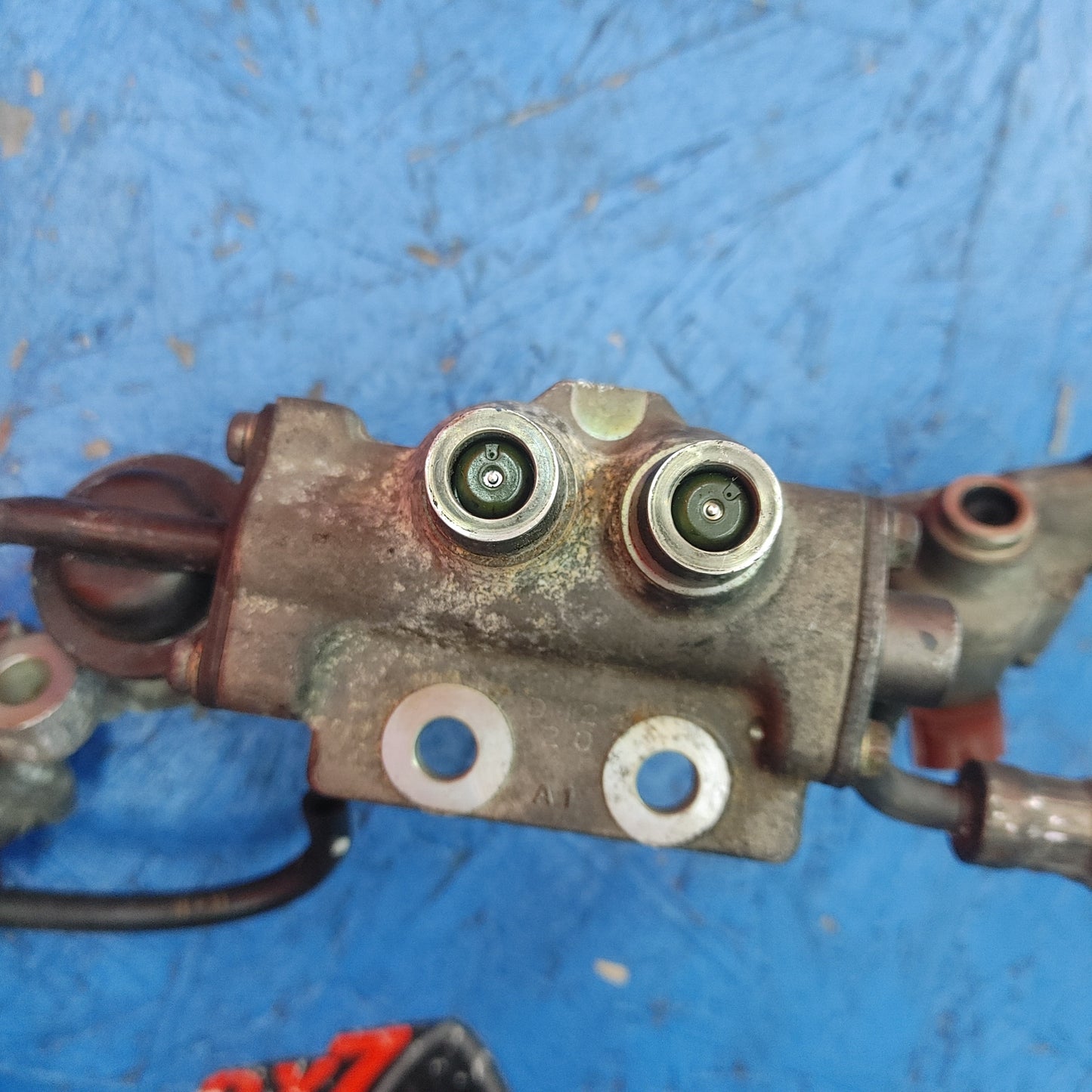 LHD, RHD  Complete Primary and Secondary Fuel Rail Assembly  RX7 FD FD3S 93 - 02 Mazda S5B37/11