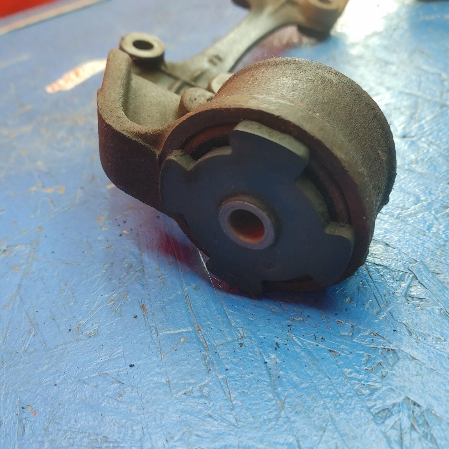 LHD, RHD differential Mount Bracket  RX7 FD FD3S 93 - 02 Mazda S5B41/9