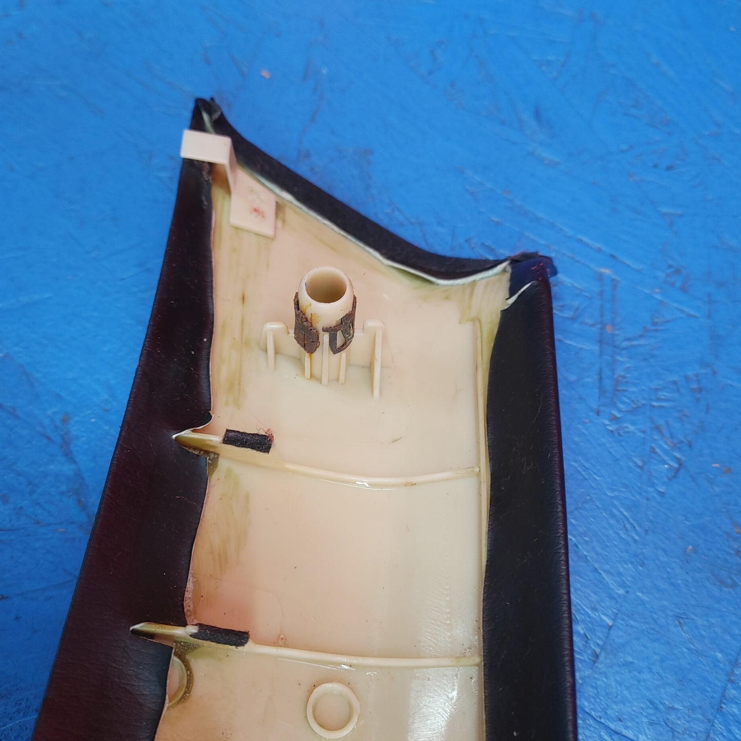 LHD Rear Right A Pillar  FD01-68161-RH RX7 FD FD3S 93 - 02 Mazda S6B42/2