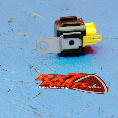 LHD, RHD Circuit Opening Fuel Pump Relay S7B34/11 RX7 FC FC3S 86 - 91 Mazda 056700-6380 - RX7Parts