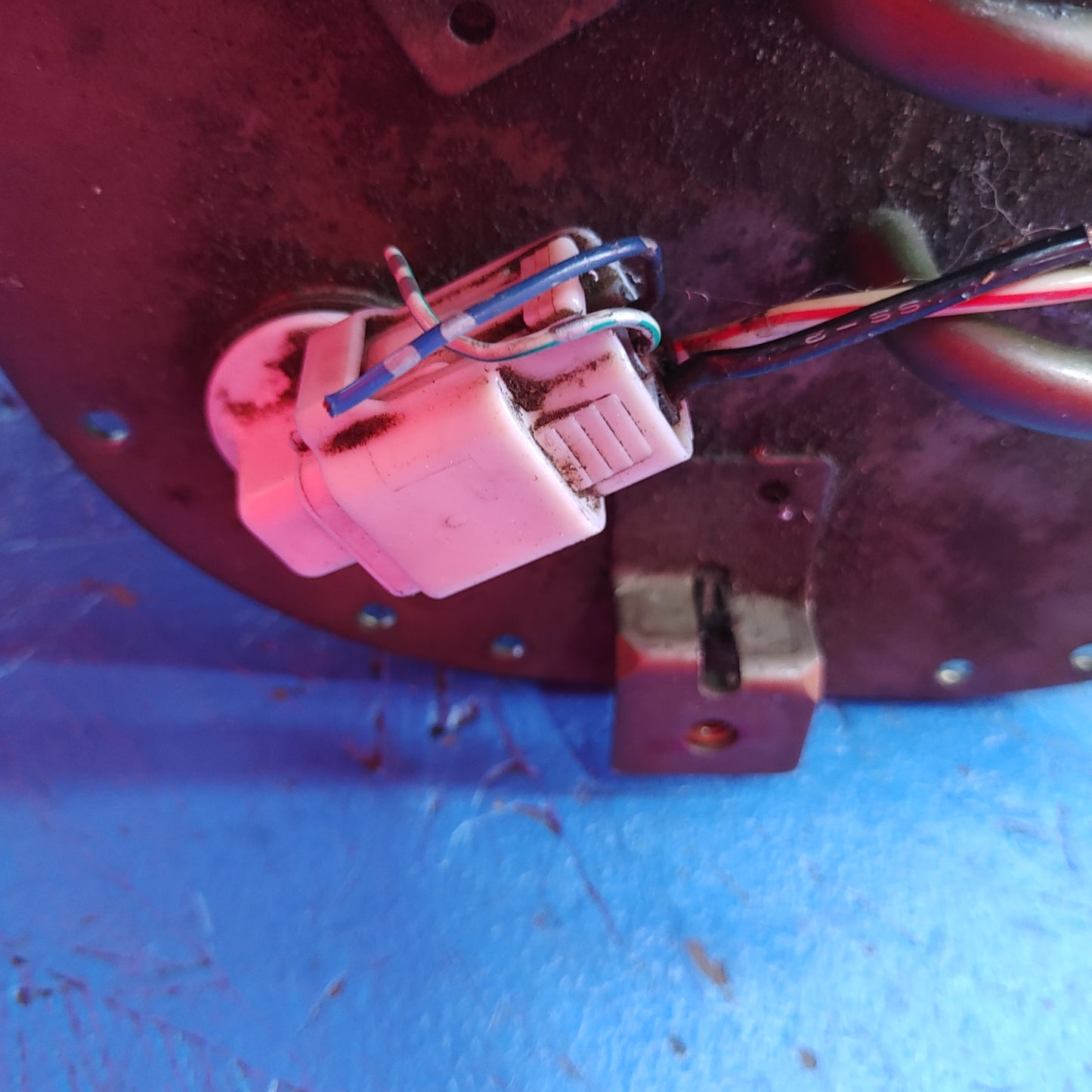 LHD, RHD Fuel Pump Hanger  RX7 FD FD3S 93 - 02 Mazda S7B34/13