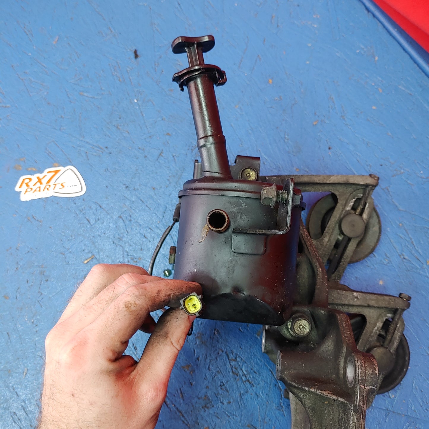 Mazda Rx7 Cosmo 20B Part Complete Power Steering Pump Assembly W Bracket W Bracket       S7B38/1