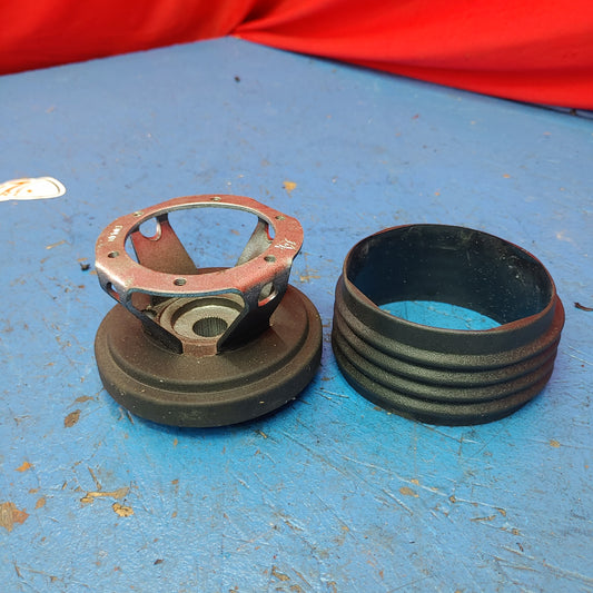 Momo Steering Wheel Hub Adapter For Mazda Rx-7 Rx-7 Turbo 86-02      S7B42/1