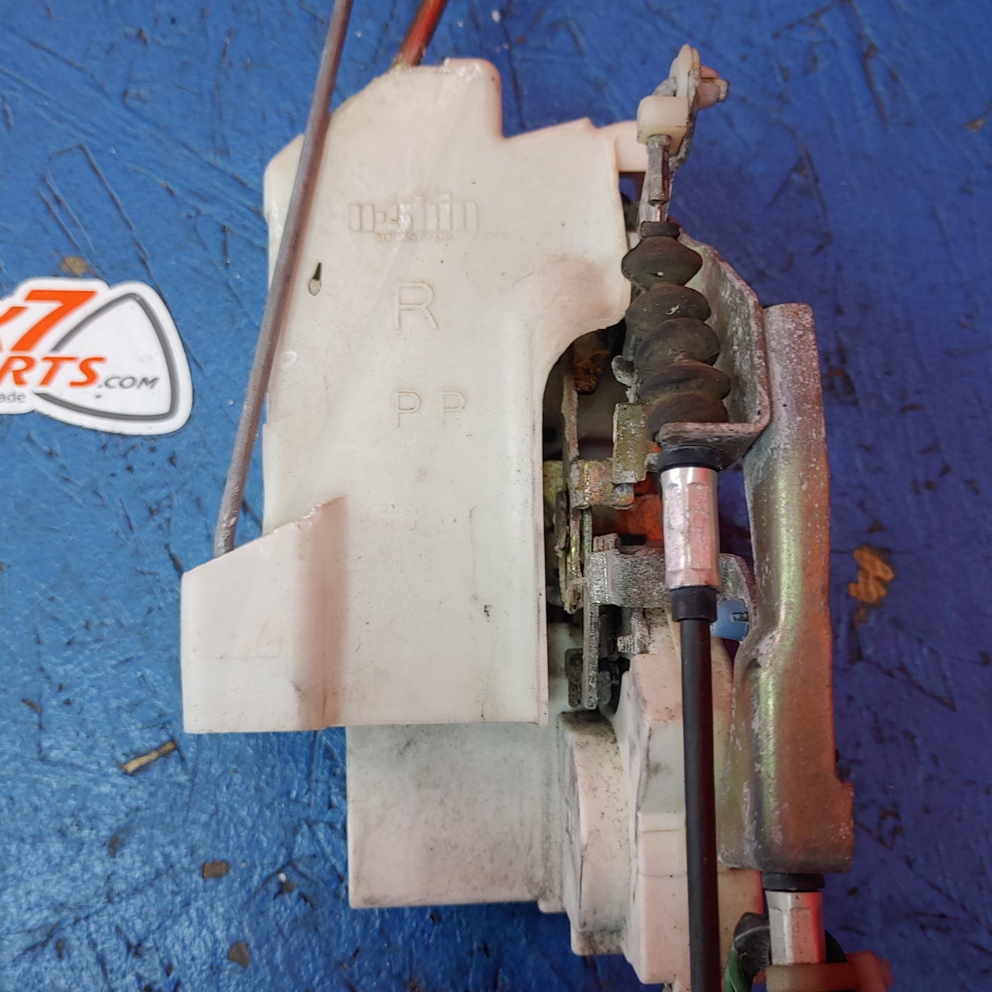 LHD  Oem Right Door Lock Latch Actuator Assembly  RX7 FD FD3S 93 - 02 Mazda S7B42/8
