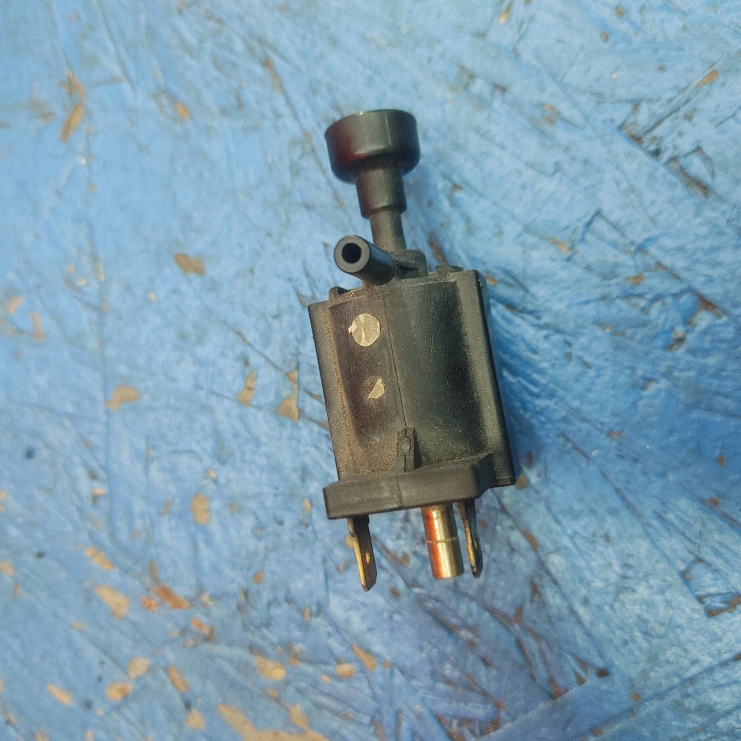 LHD, RHD Turbo Vacuum Solenoid Valve AESA127 17 2A1 RX7 FD FD3S 93 - 02 Mazda S8B29/37