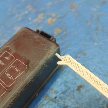 LHD, RHD Relay Box Fuse Cover Front Middle Engine Bay (LID ONLY)  RX7 FD FD3S 93 - 02 Mazda S8B29/5