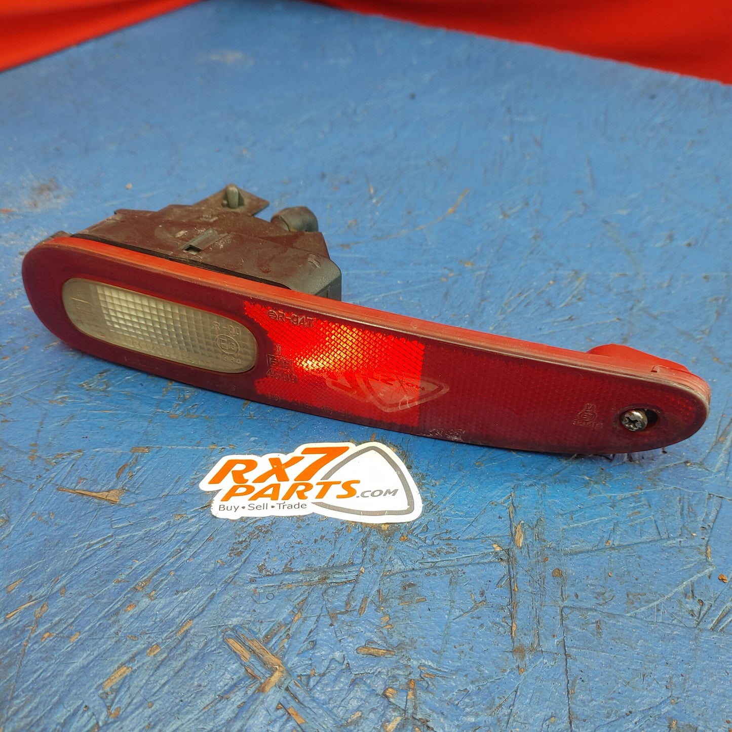 LHD, RHD Rear Right Rh Bumper Mounted Marker/Reverse Light (With Defects))  RX7 FD FD3S 93 - 02 Mazda S8B34/3