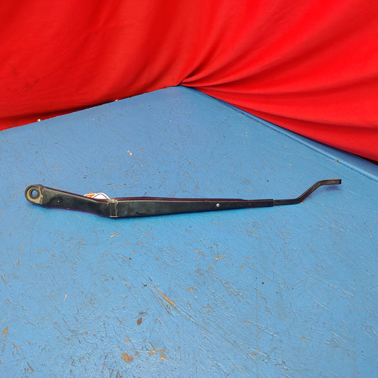 Lexus Is300 Passenger Wiper Arm  85211-53040     S8B35/4