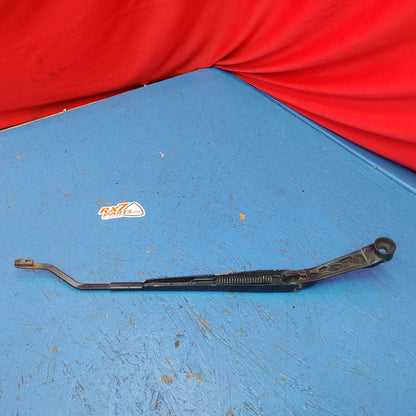 Lexus Is300 Passenger Wiper Arm  85211-53040     S8B35/4