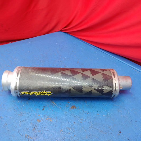 Two Brothers Racing Muffler 2 inch Slip on SEE PHOTOS      S8B38/1