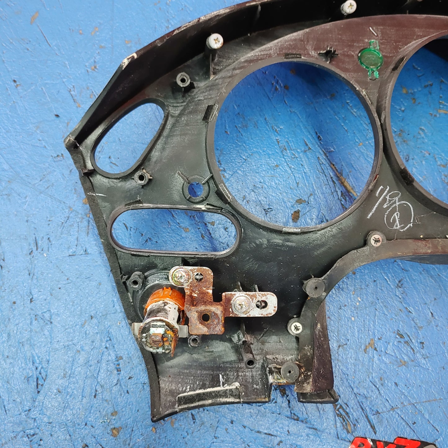LHD Gauge Cluster Bezel Plastic FD01-90-421 RX7 FD FD3S 93 - 95 Mazda S9B30/12