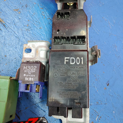 LHD Flasher CPU with Relay Bracket Holder (COMPLETE ASSEMBLY)  RX7 FD FD3S 93 - 95 Mazda S9B30/20