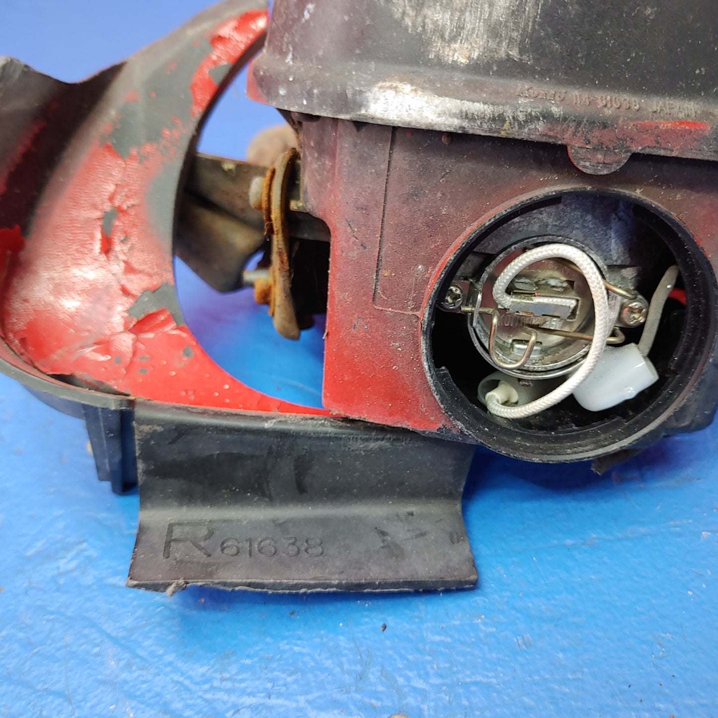 (Damaged) Fog Light/Lamp Pair With Harness SH2B11/6 RX7 FD FD3S 93 - 02 Mazda