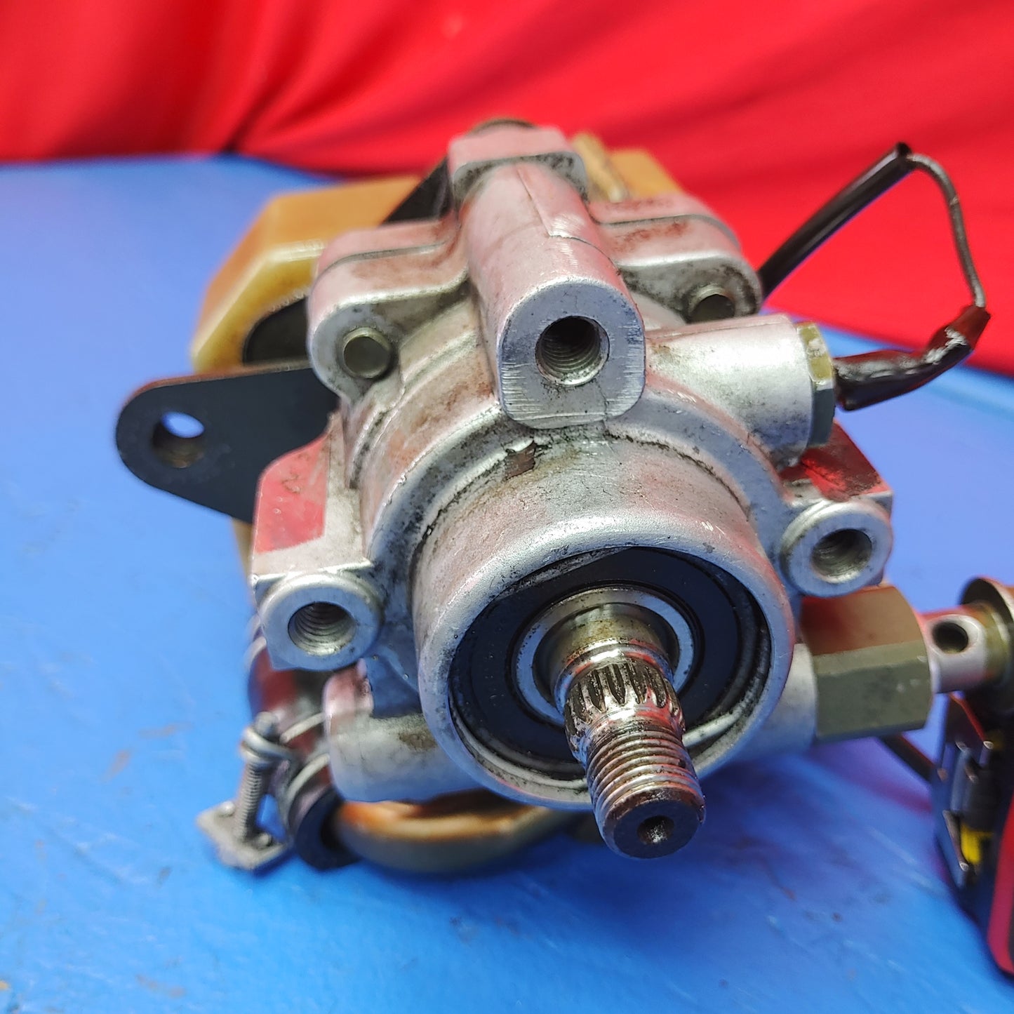 Power Steering Pump With Reservoir SH3B4/1 RX7 FD FD3S 93 - 02 Mazda - RX7Parts