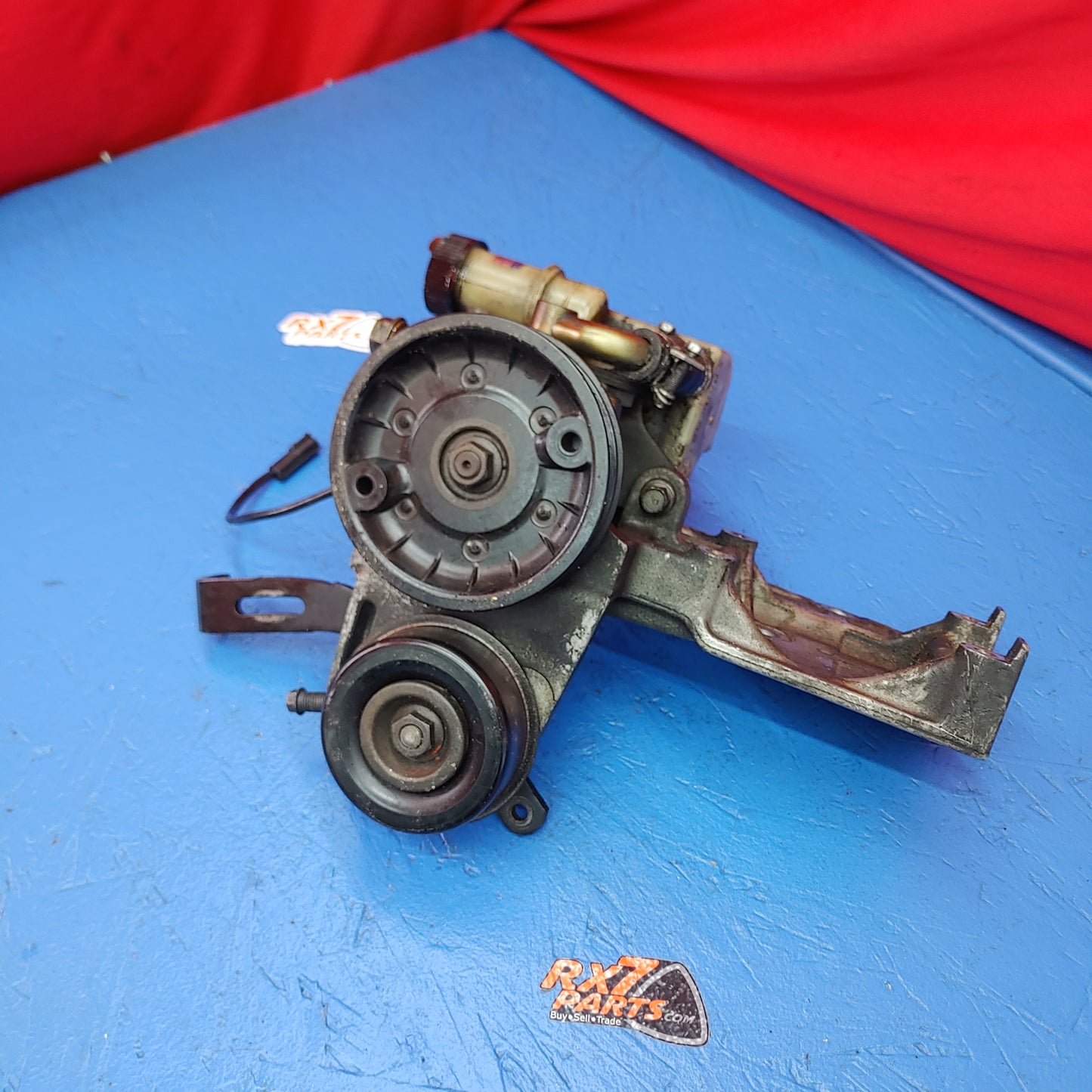 Power Steering Pump With Reservoir Bracket And Pulley SH4B14/1 RX7 FD FD3S 93 - 02 Mazda