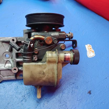 Power Steering Pump With Reservoir Bracket And Pulley SH4B14/2 RX7 FD FD3S 93 - 02 Mazda