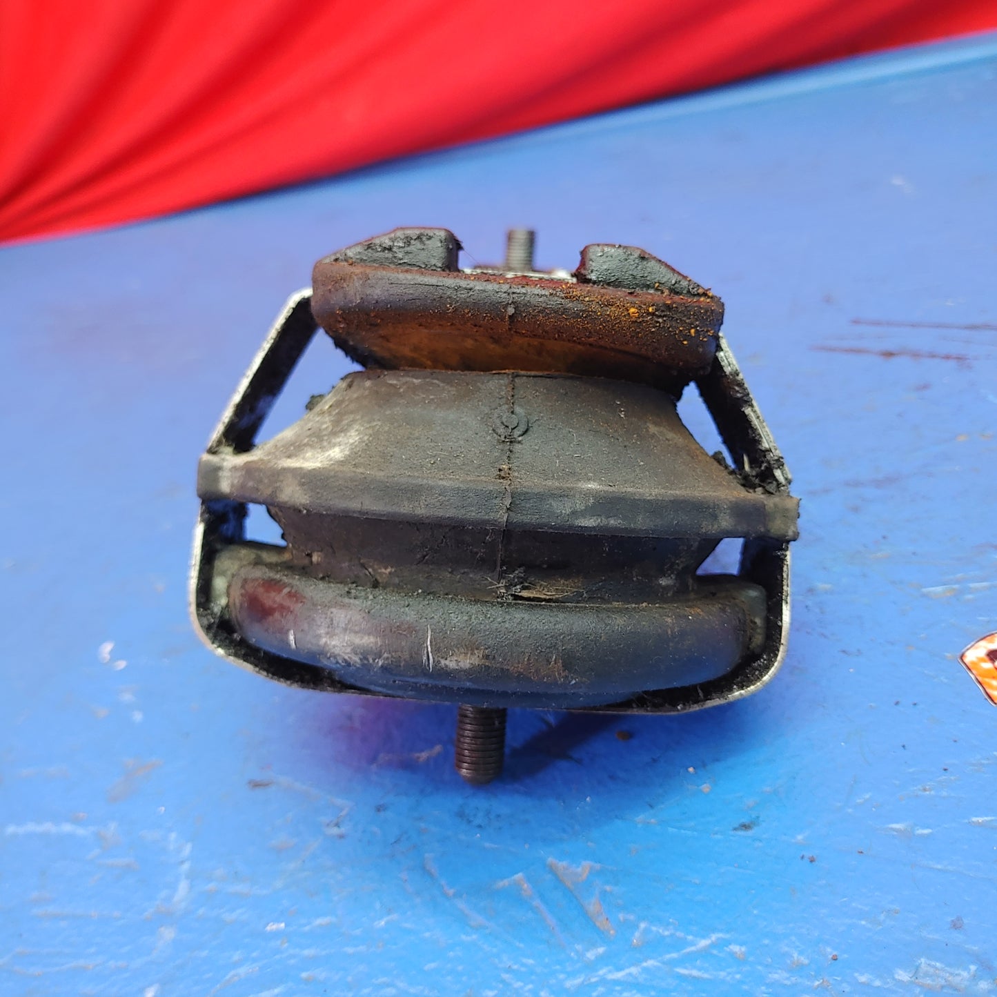 Engine Mount Motor Mount Right Hand Passenger Side  RX7 FD FD3S 93 - 02 Mazda SH5B15/15