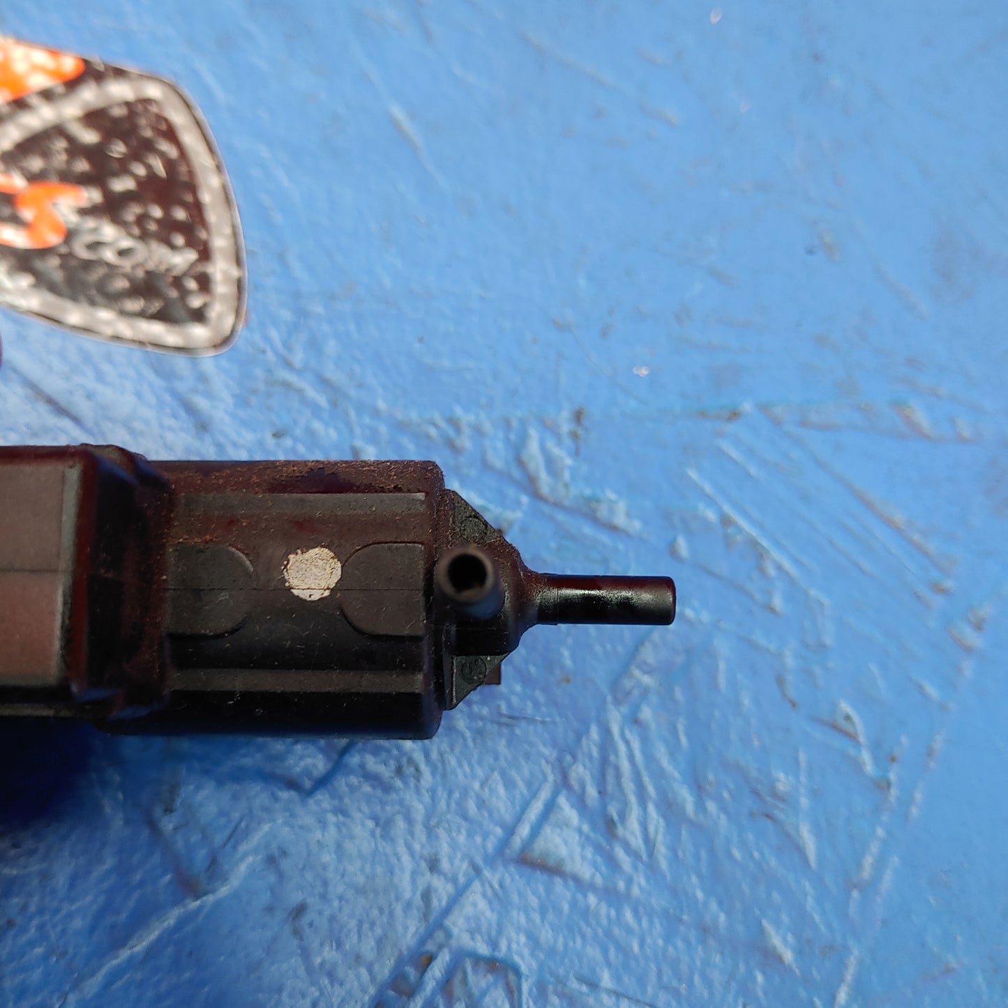 Rx8 Genuine Oem Air Solenoid Valve Kl01-18-741 Oem F/S      SH5B23/4 - RX7Parts