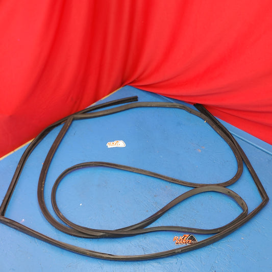 Lh Door Outer Seal And Window Track Guide  RX7 FC FC3S 86 - 91 Mazda SH5B4/7