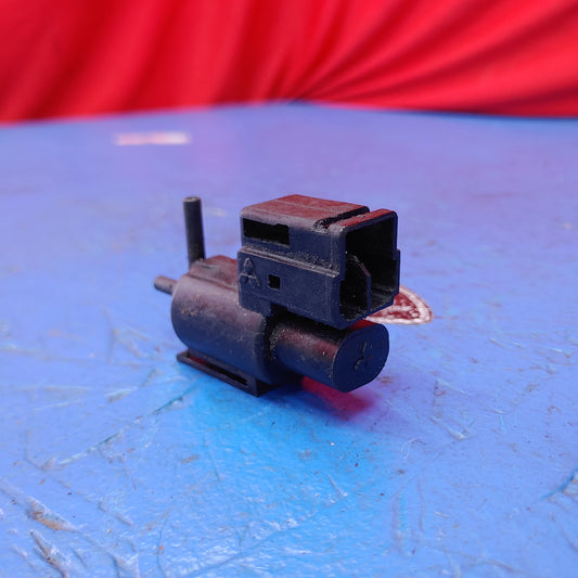 Rx8 Genuine Oem Air Solenoid Valve Kl01-18-741 Oem F/S      SH6B3/6