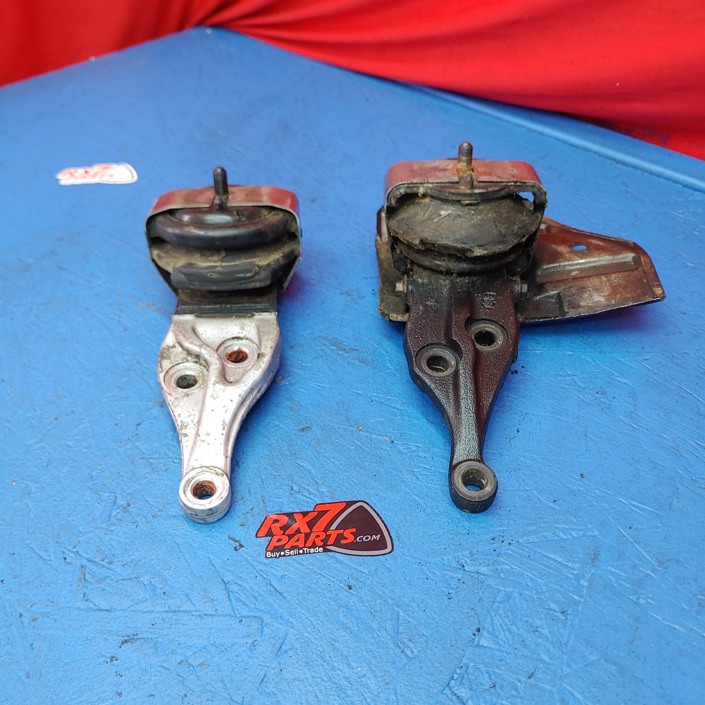 FD engine mounts left right pair  RX7 FD FD3S 93 - 02 Mazda SH7B1/2